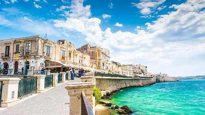 Aretusa Flat Ortigia Syracuse 0*,  Italy